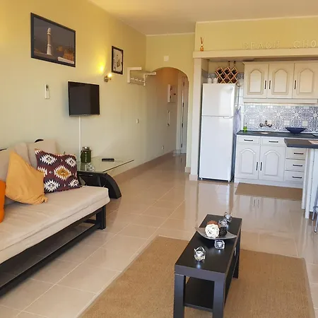 דירה Charming In 40 M² With Shared Pool