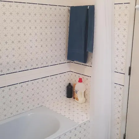 Charming In 40 M² With Shared Pool דירה אלבופיירה