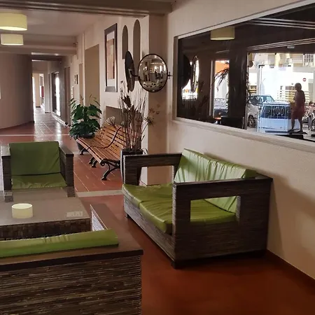 דירה Charming In 40 M² With Shared Pool