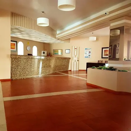 Charming In 40 M² With Shared Pool * Albufeira